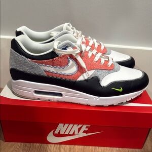 Nike Air Max Sneakers - Red, Black, White, Gray